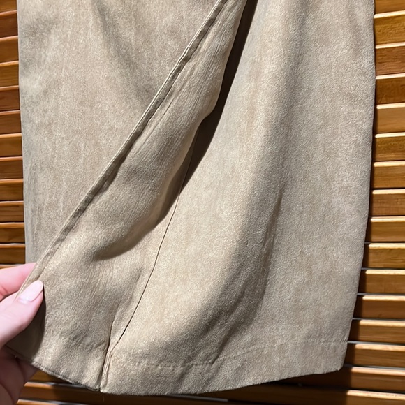 BCBGeneration suede skirt - Picture 2 of 4